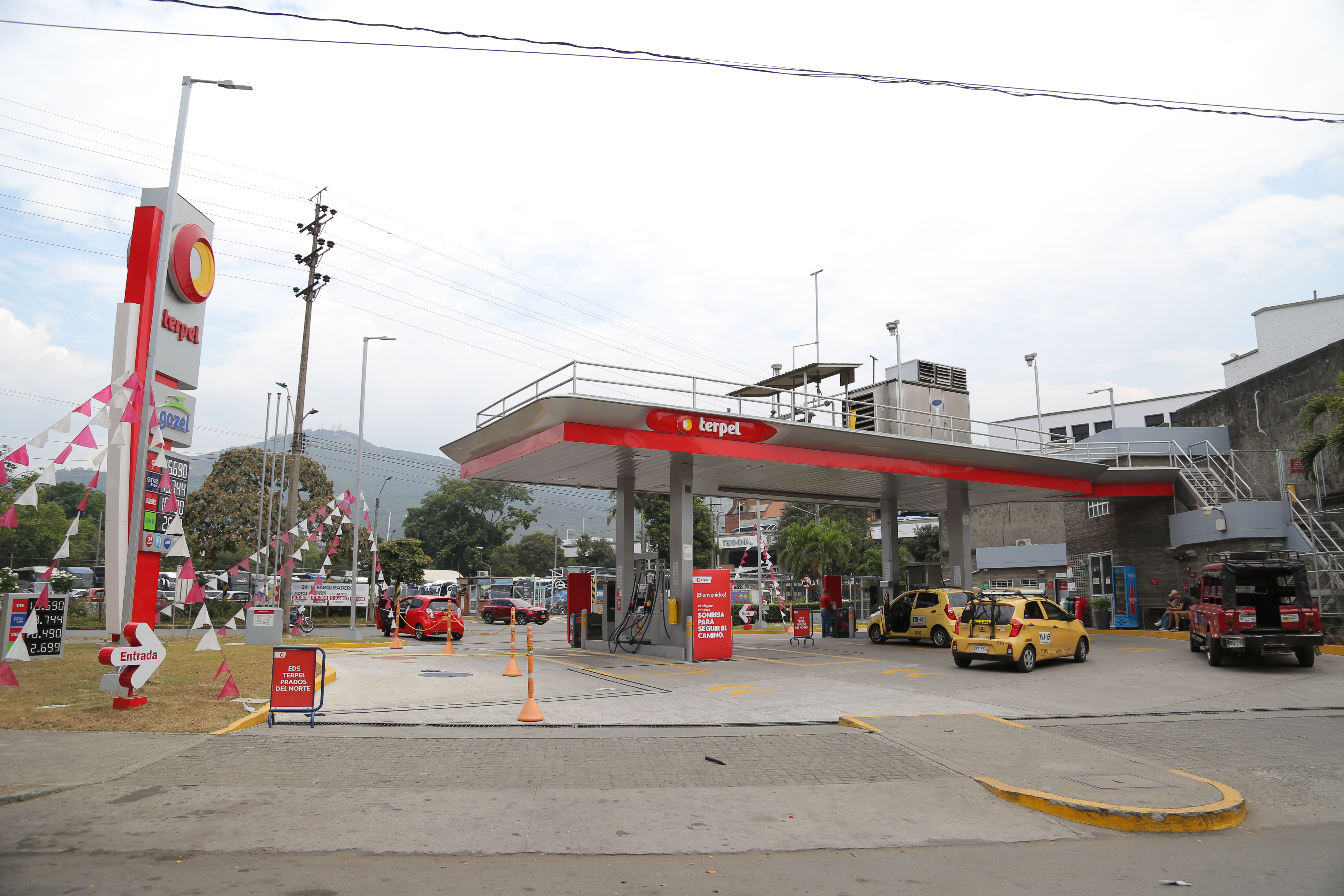 Estación de servicio Terpel San Pedro - vista aérea del totem